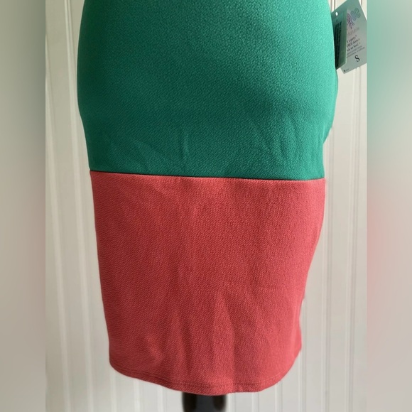 LuLaRoe Cassie Pencil Skirt Colorblock Green Pink Womens Size Small Stretch LLR - Picture 11 of 11